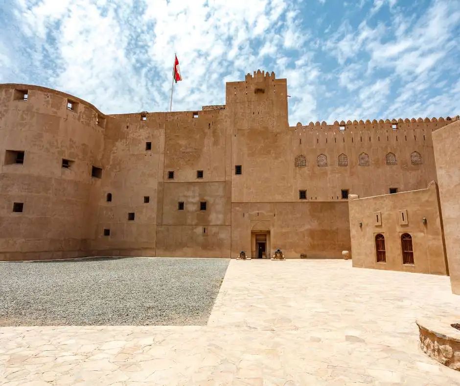castello-jabrin-oman-tour.webp